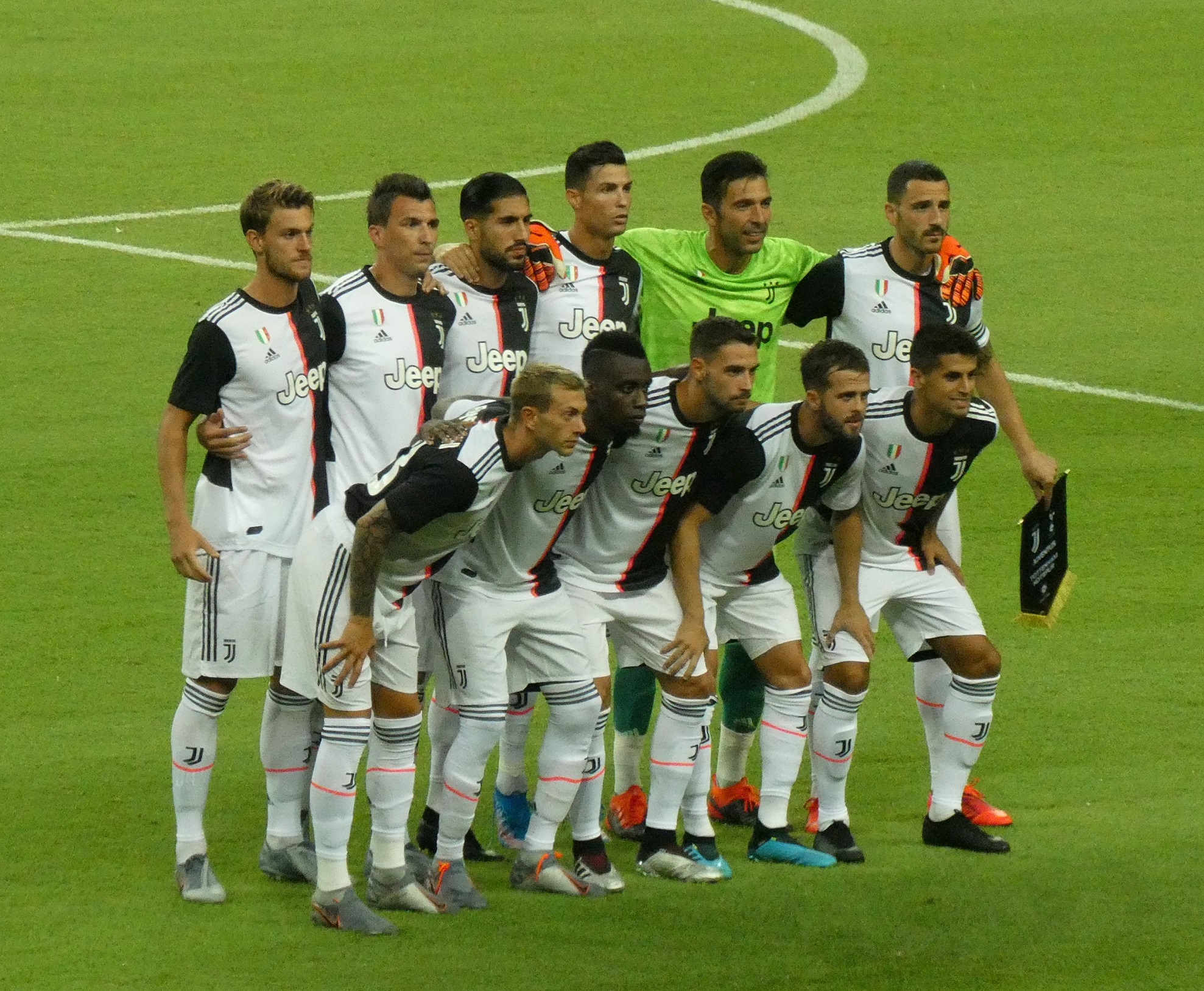 P1020071 (3) Team Photo.jpg